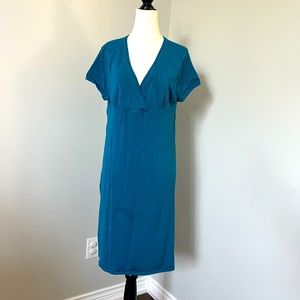 BCBG MAXAZRIA  shortsleeved sweater dress